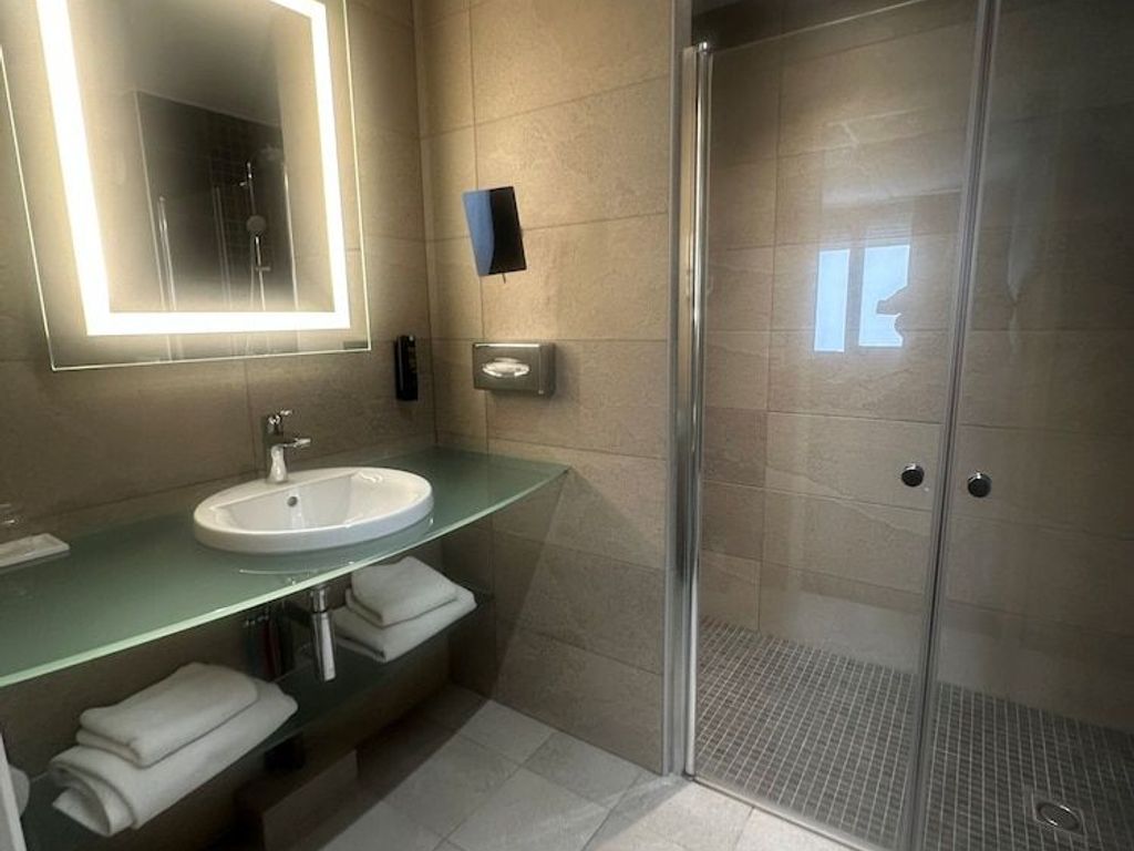 Ibis Styles Lyon Gorge de Loup Saphir