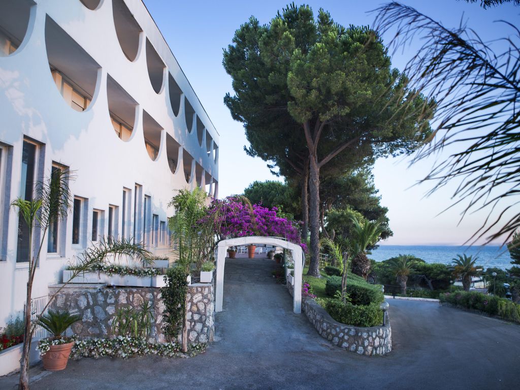 Sinuessa Hotel
