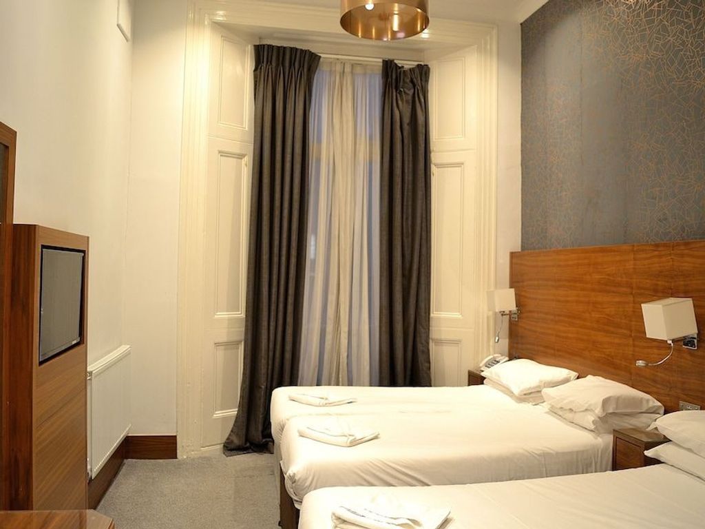Leisure Inn Hotel