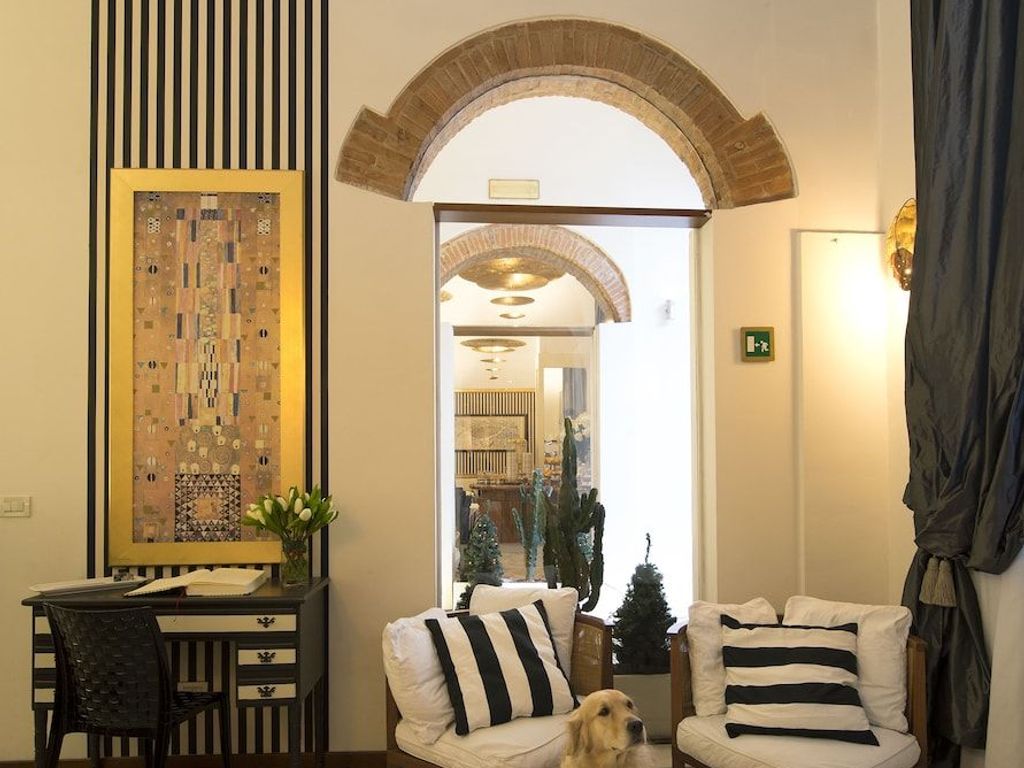 De La Pace Sure Hotel Collection by Best Western