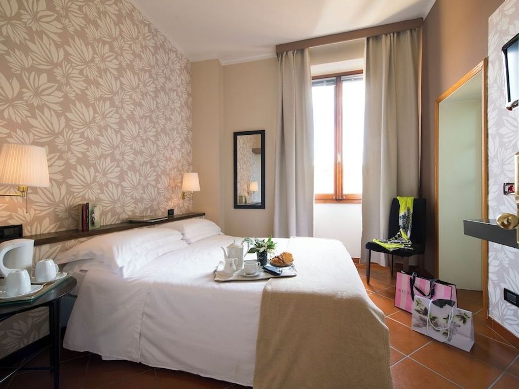 De La Pace Sure Hotel Collection by Best Western