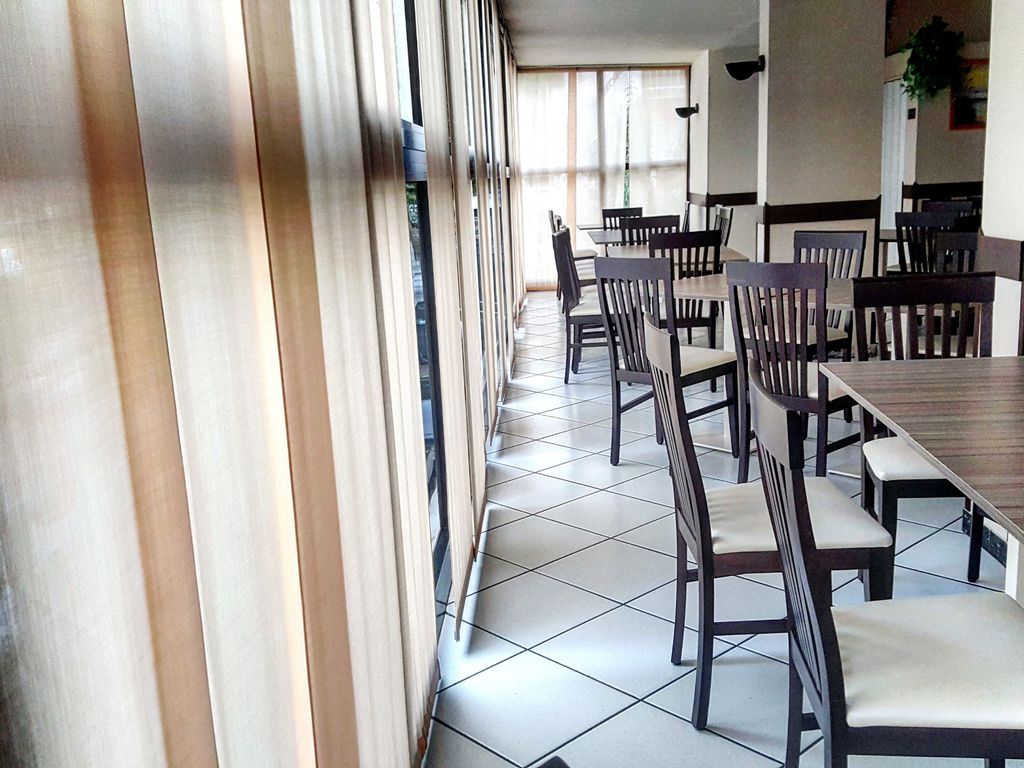 Senyor Hotel