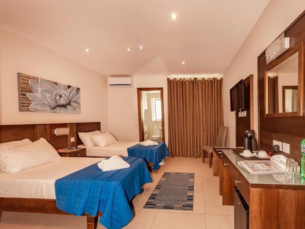 Cerviola Hotel
