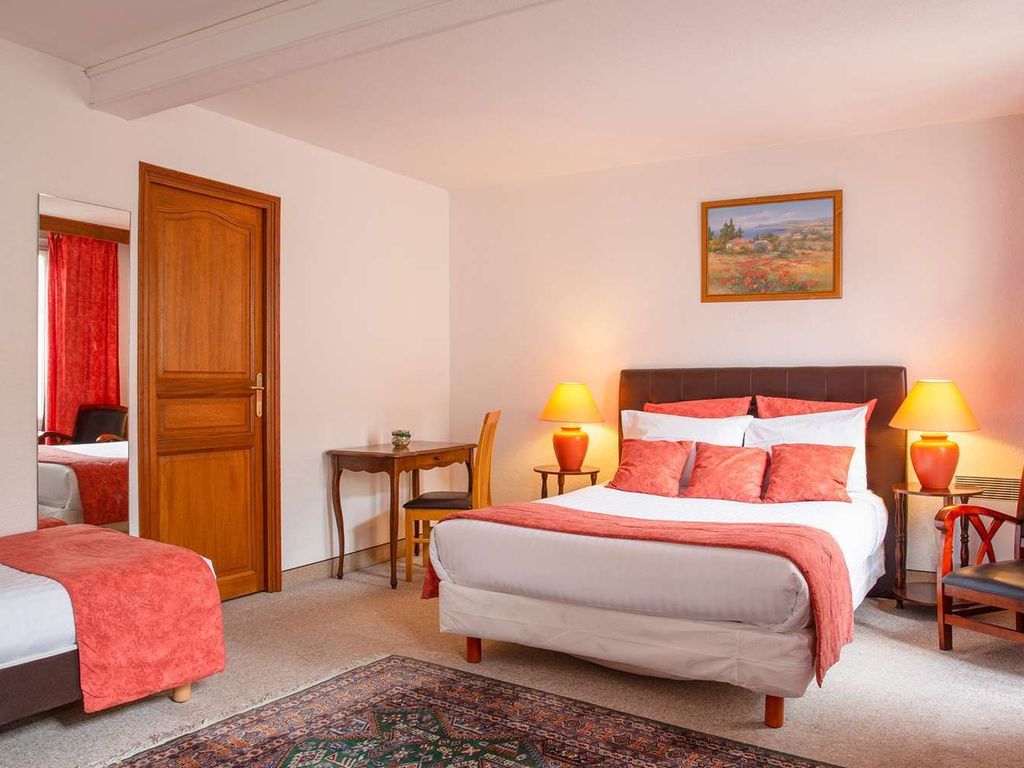 Nevers  Hôtel Clos Sainte Marie T he Originals Boutique