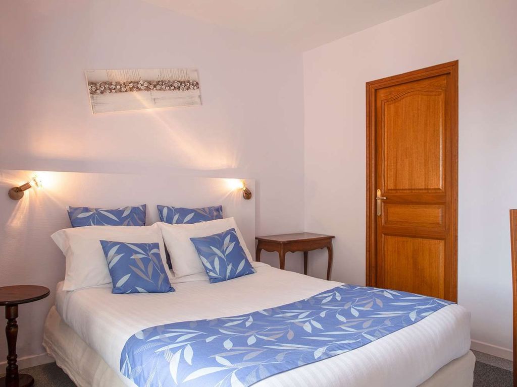Nevers  Hôtel Clos Sainte Marie T he Originals Boutique