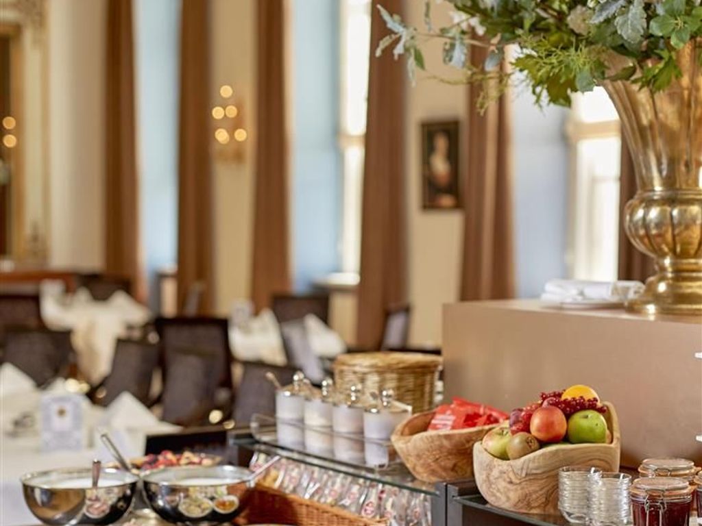 Grand Hotel Karel V