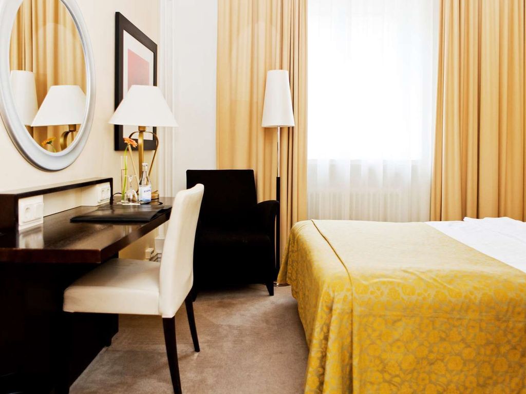 Elite Hotel Knaust