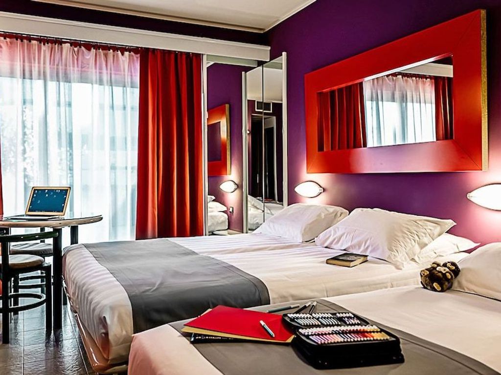 Business Hotel