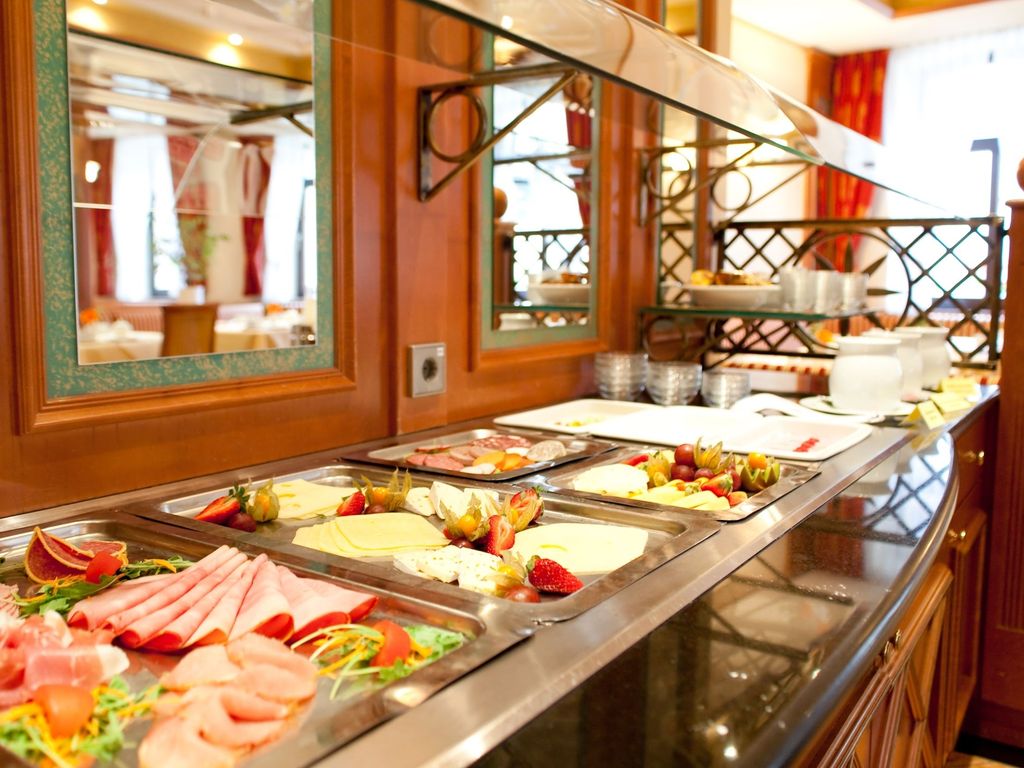 Traditionshotel Weißes Roß