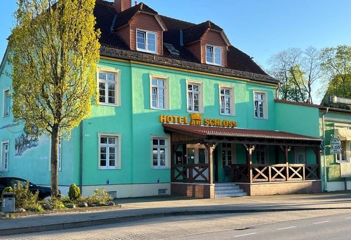 Am Schloß