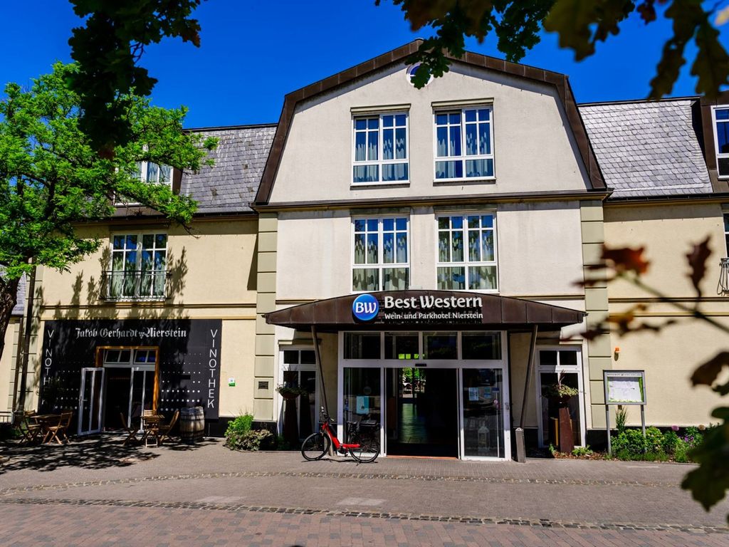 Best Western Wein - und Parkhotel