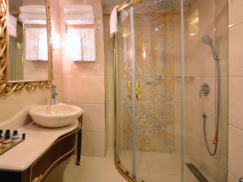 Golden Taha Hotel