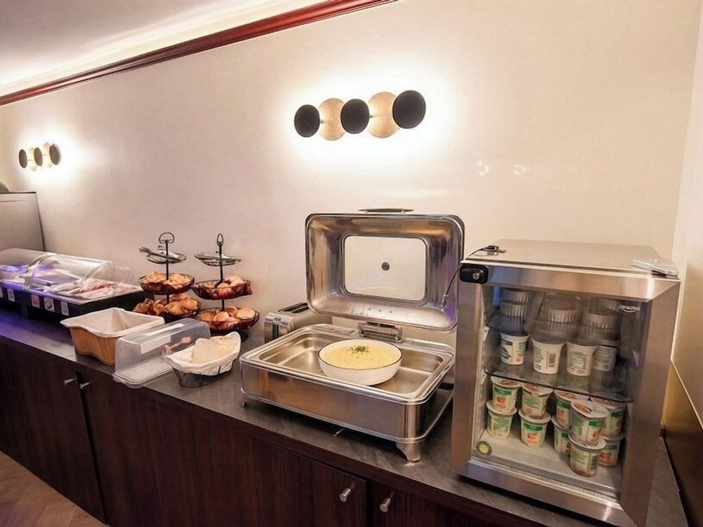Hotel Pax Opera