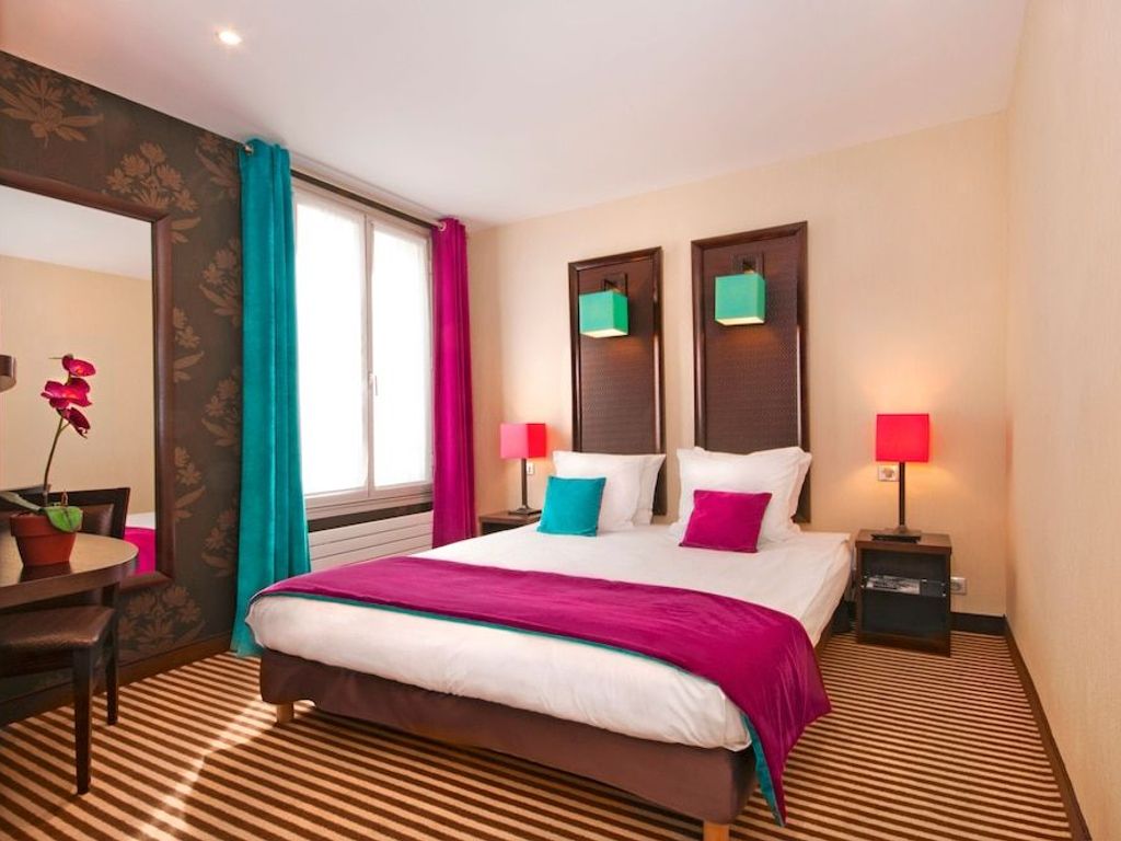 Hotel Pax Opera