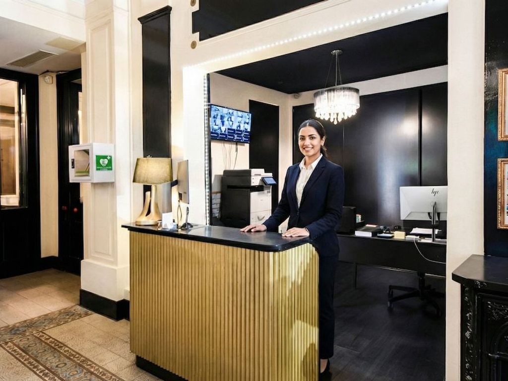 Hotel Peyris Opera