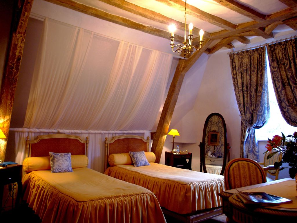 Domaine De Chatenay Logis