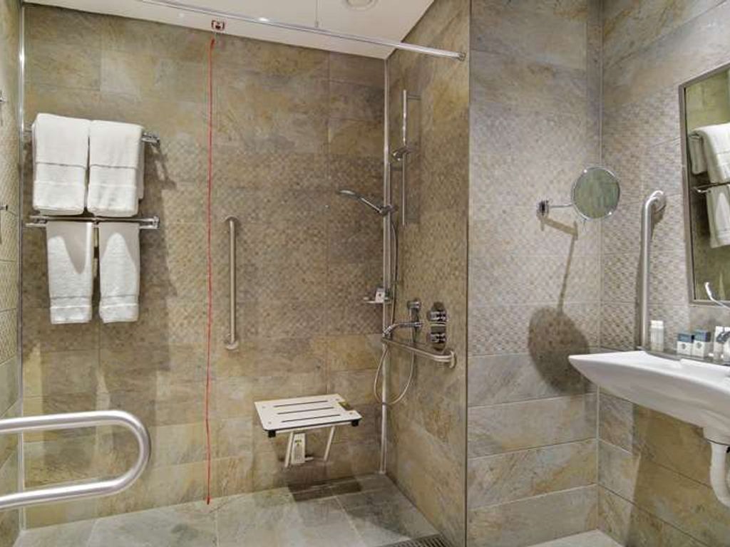 DoubleTree by Hilton Istanbul - Piyalepasa