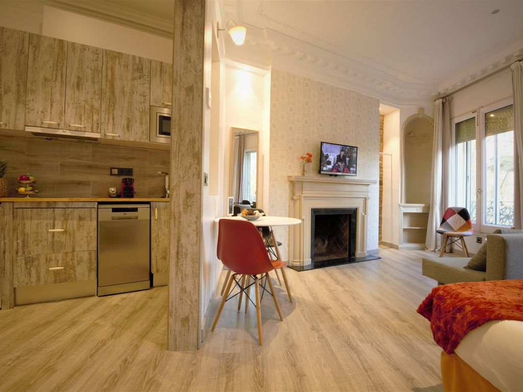 DreamKeys Apartments & Suites