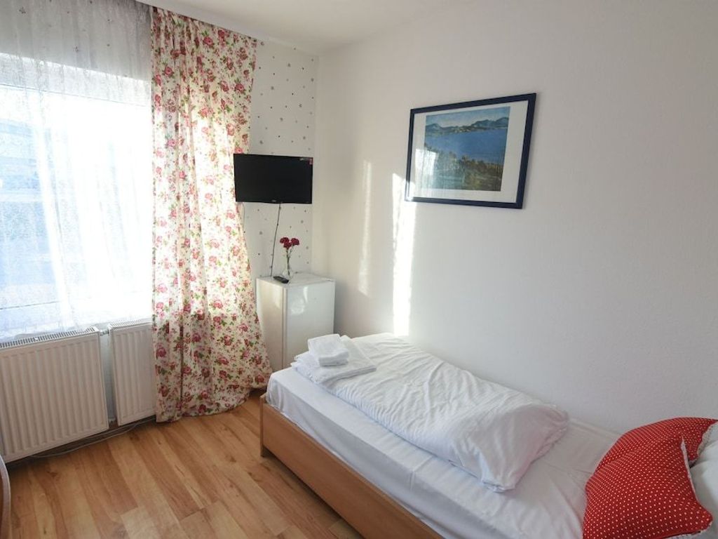 Hotel Ena