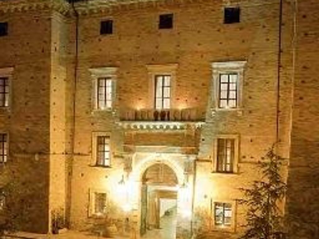 Castello Chiola