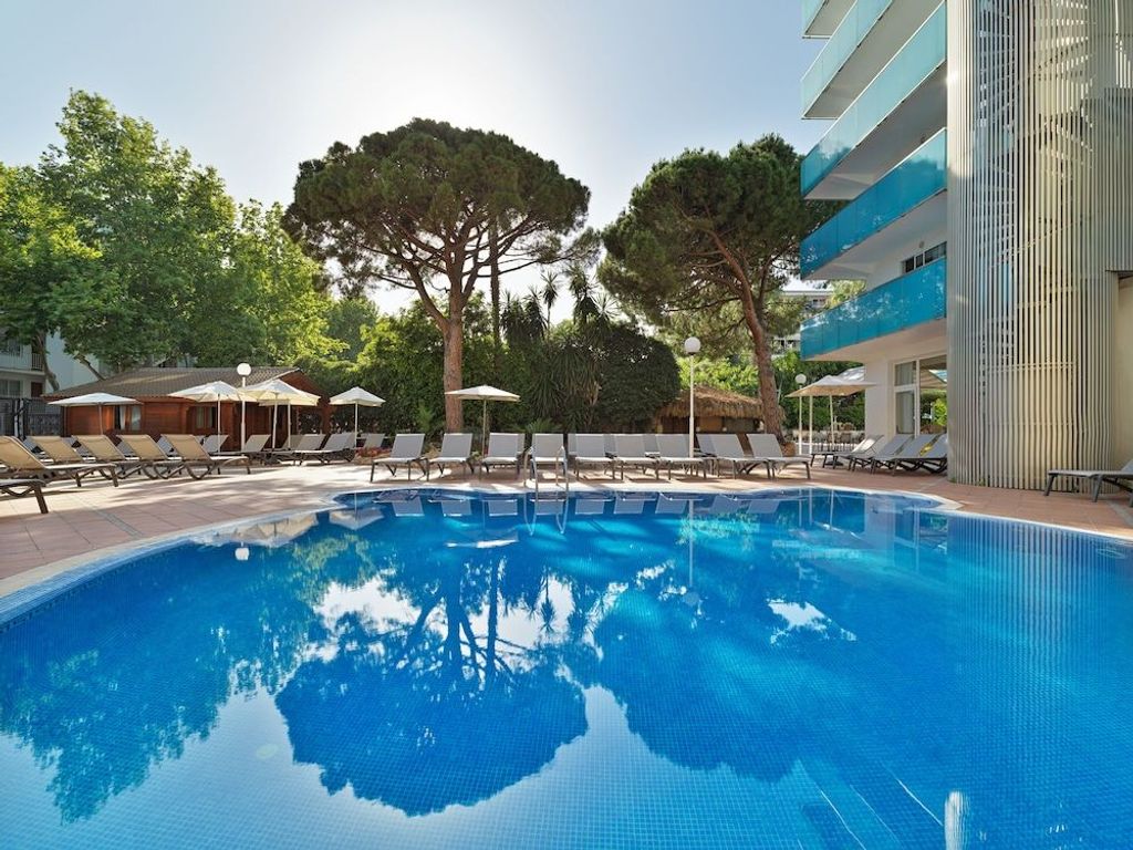 H10 Delfín - Adults Only