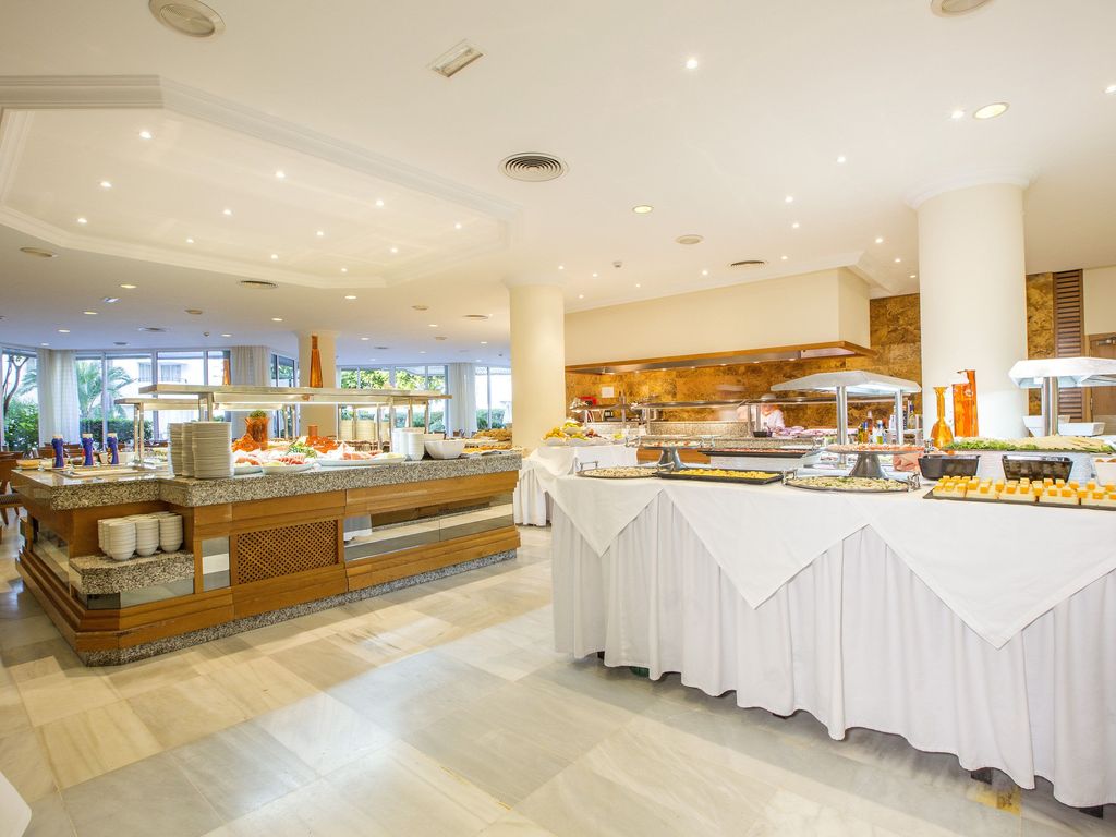 Hipotels Bahia Grande Aparthotel