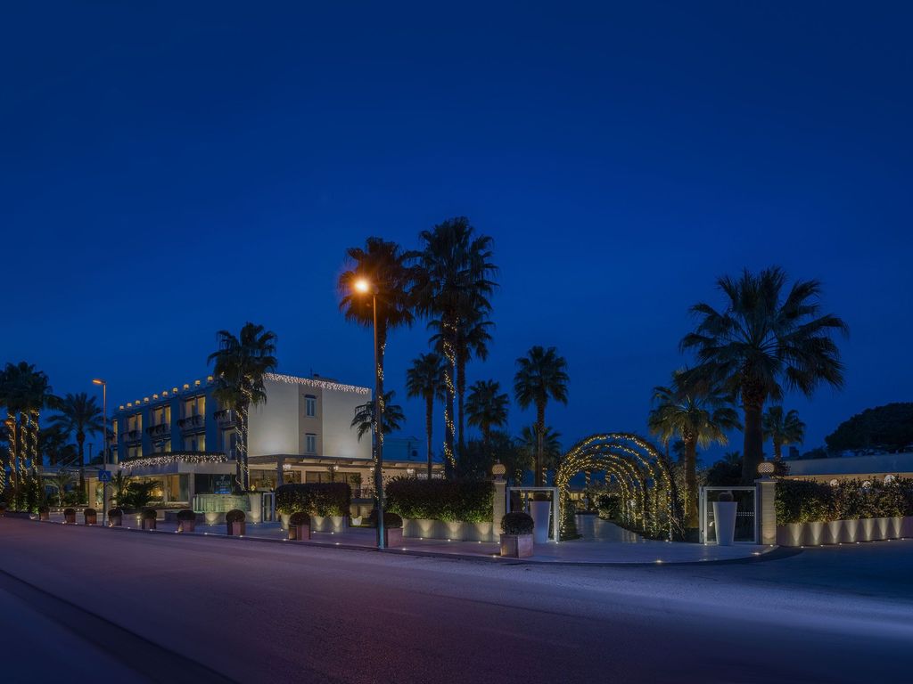 Esplanade Boutique Hotel