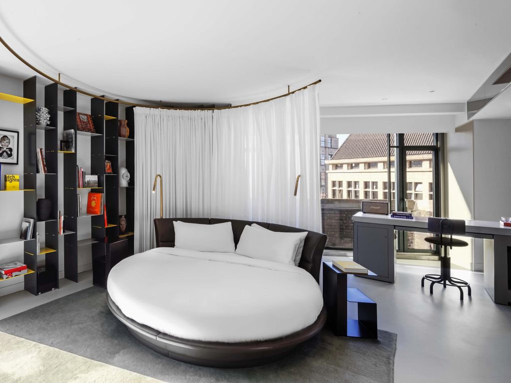 W Amsterdam