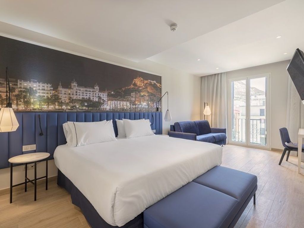 EUROSTARS MEDITERRANEA PLAZA Plaza