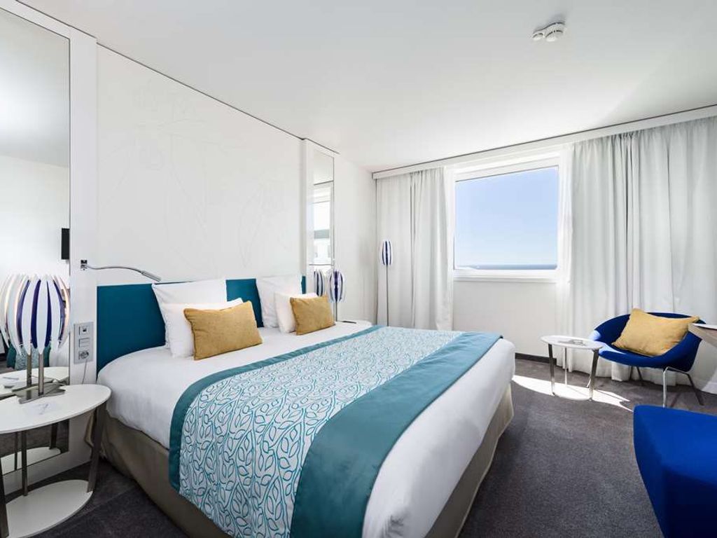 GOLDEN TULIP MARSEILLE EUROMED