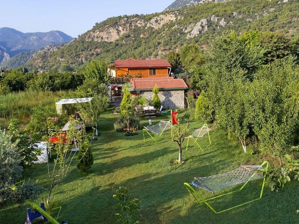 Flora Pansiyon Cirali
