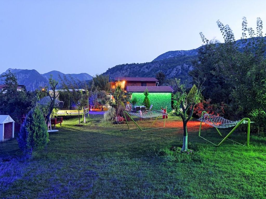 Flora Pansiyon Cirali