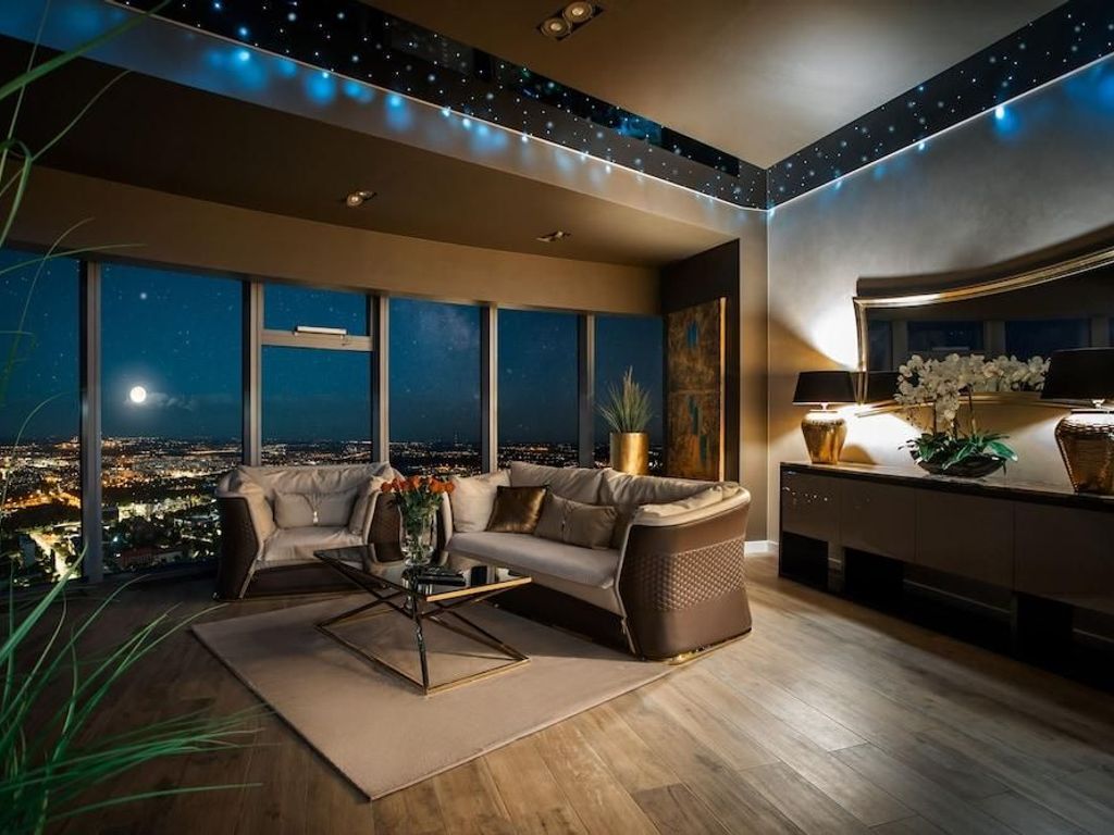 Apartamenty Sky Tower z wanną przy oknie