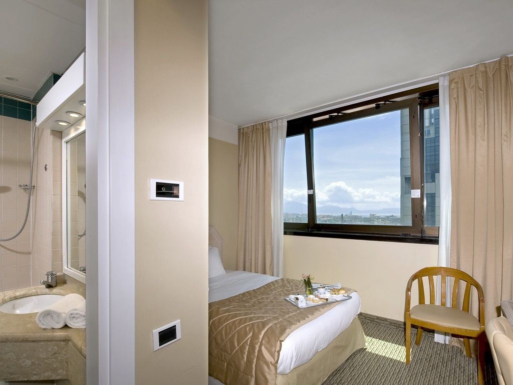 Holiday Inn NAPLES by IHG