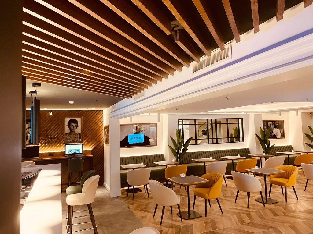 Holiday Inn NAPLES by IHG