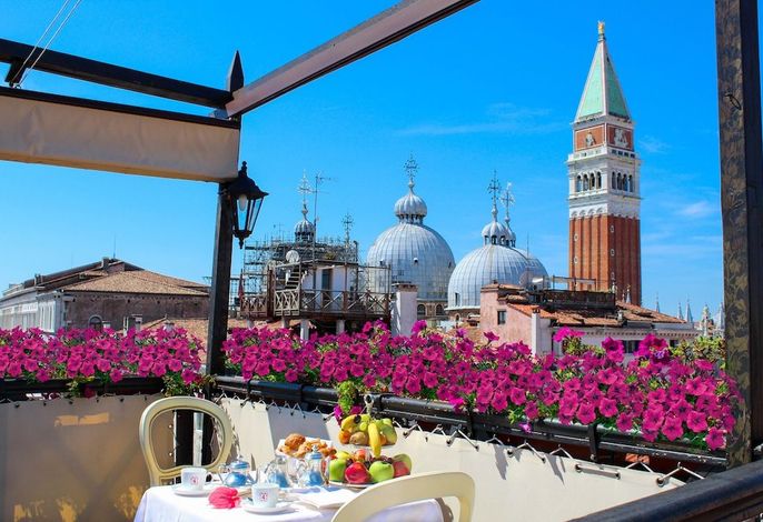 Colombina Hotel