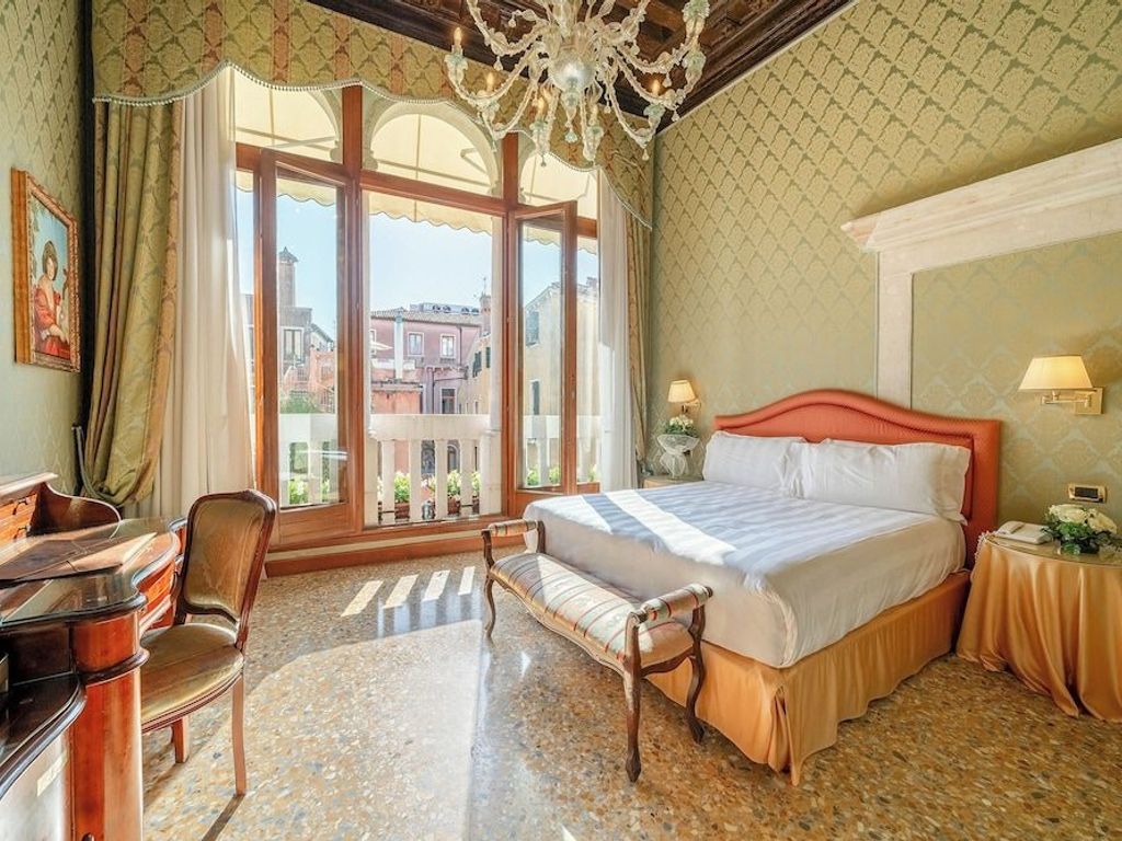 Colombina Hotel