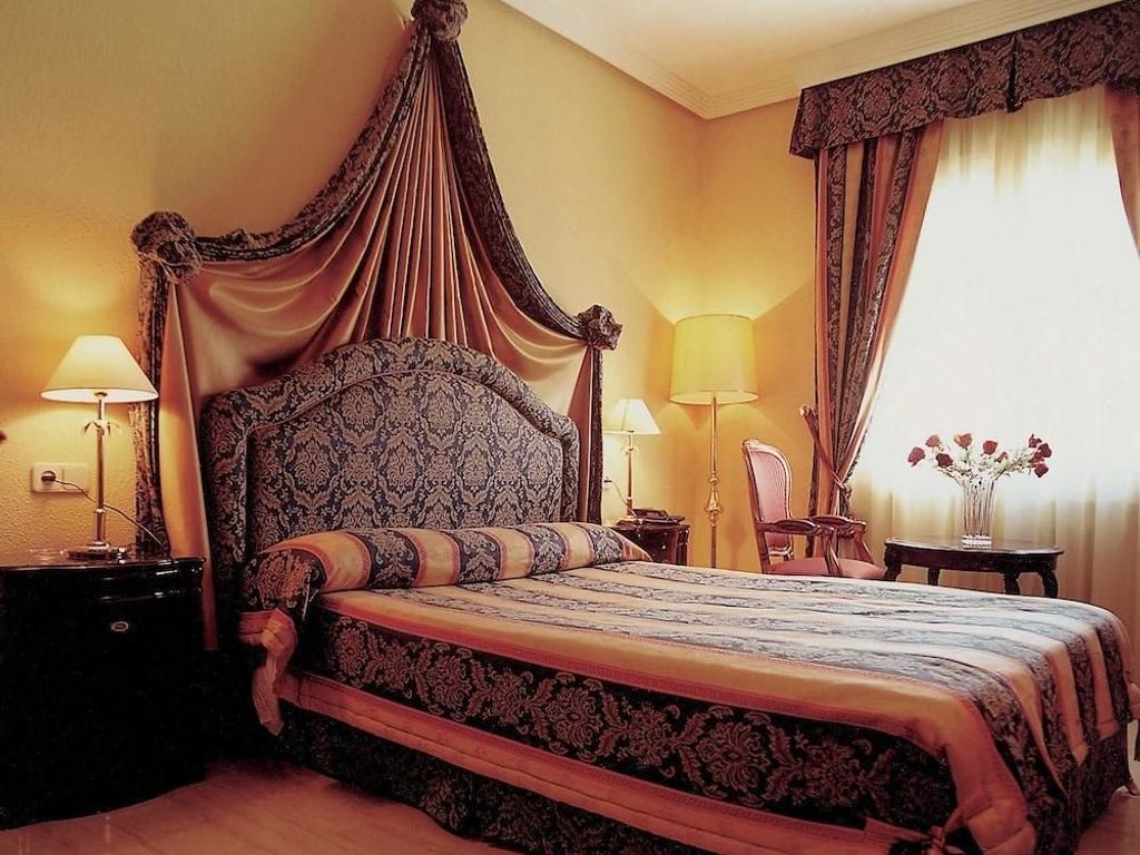 Insignia Hotel Del Val
