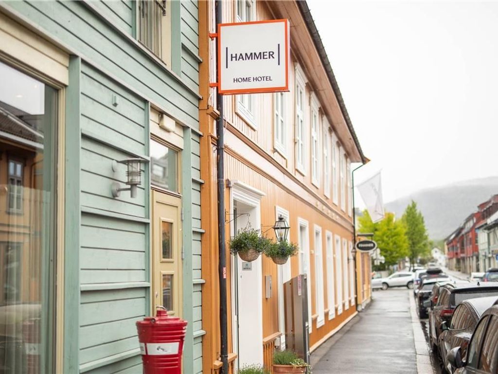 Home Hotel Hammer