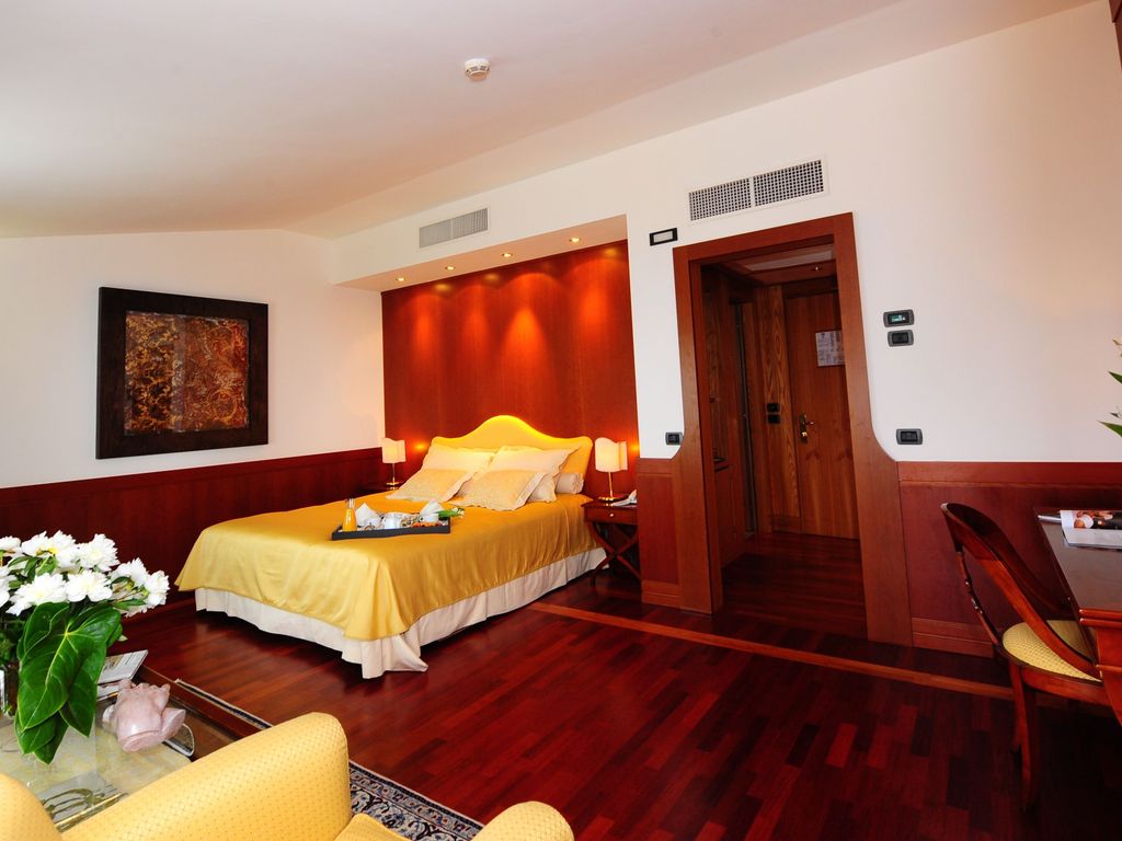 Bv Grand Hotel Assisi
