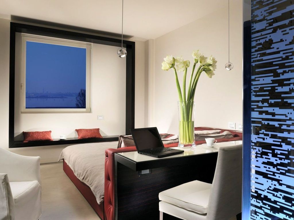Antony Hotel