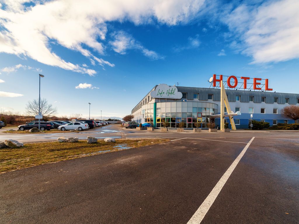 Life Hotel Vienna Airport