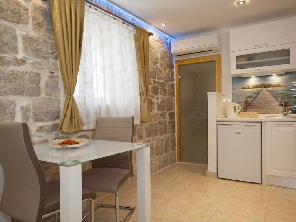House Sandra