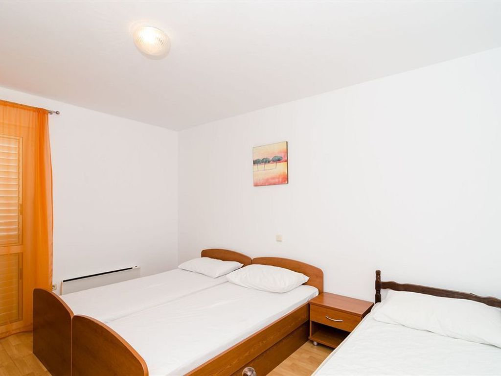 Burum Accommodation