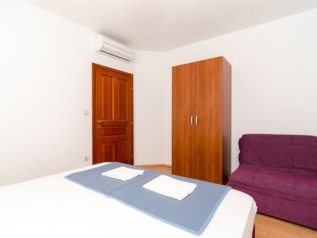 Burum Accommodation