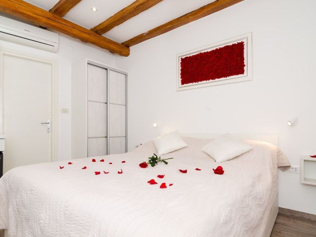 Apartments Raic