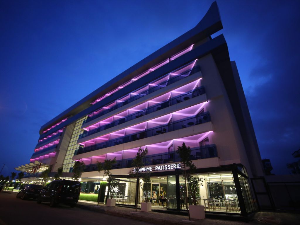Sunprime C-Lounge