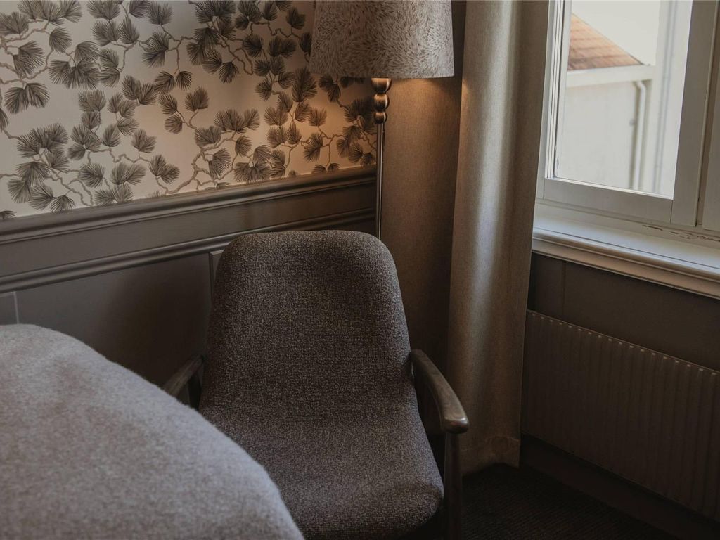 Home Hotel Post