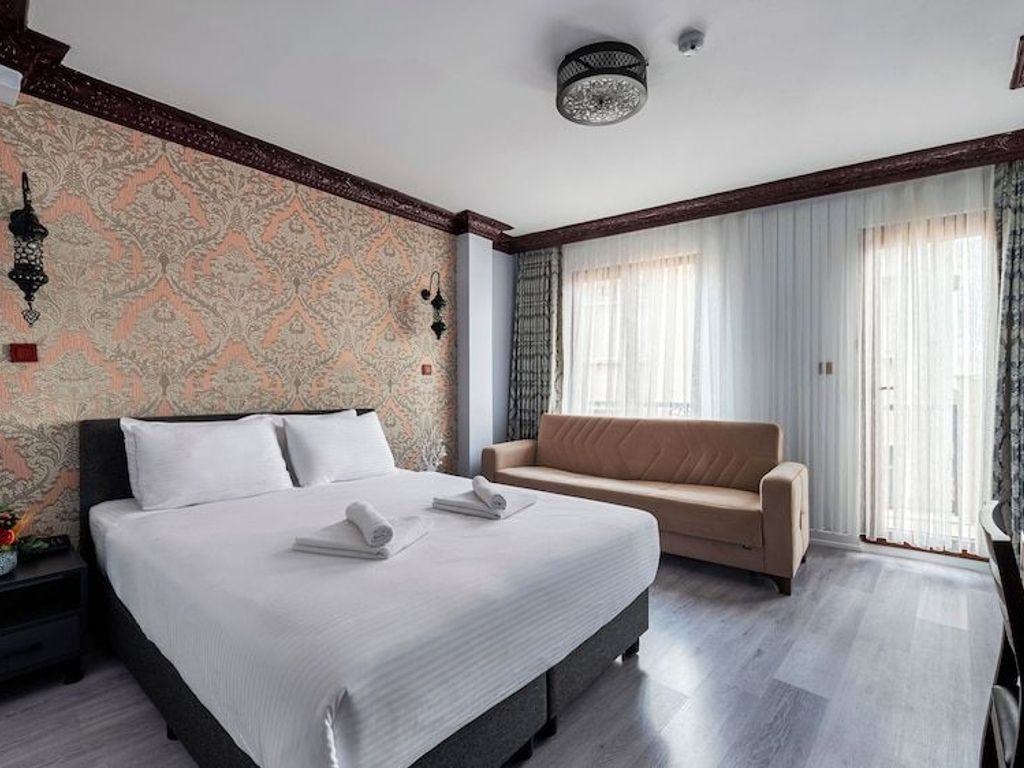 Mytra Hotel