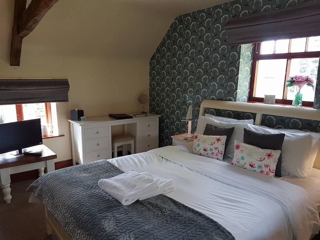 The Dovecote Inn